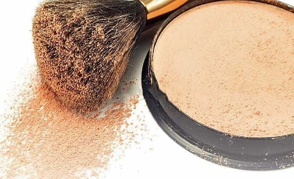Top 7 Best Powders for Oily Face in Nigeria